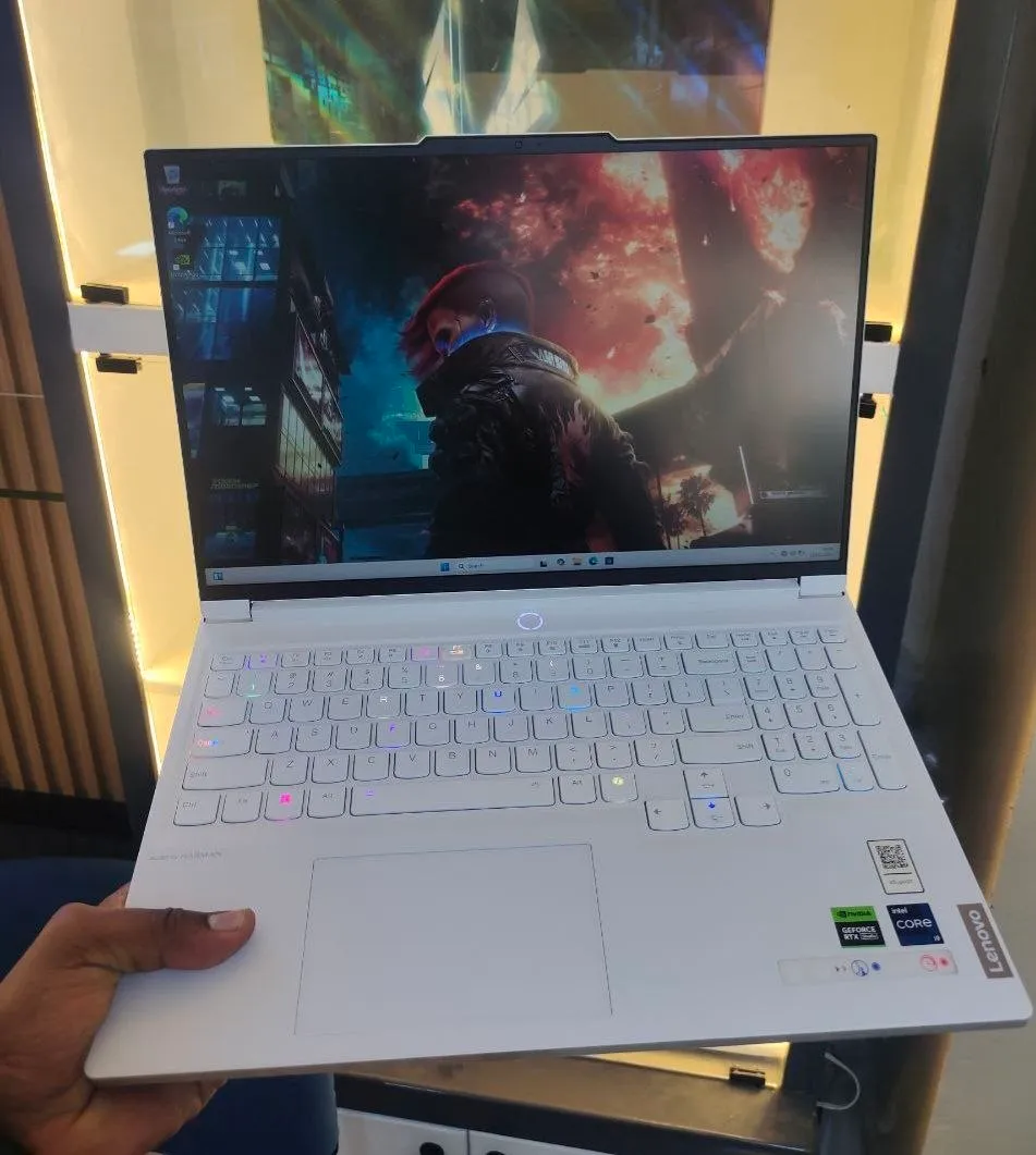 Lenovo Legion 7 Gaming Laptop – photo 3