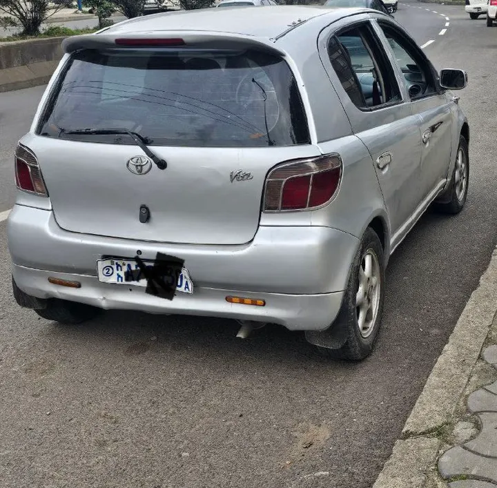 Toyota Vitz 2001 Automatic – photo 7