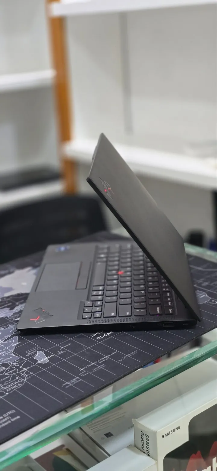 Lenovo ThinkPad X1 Carbon i7 – photo 5