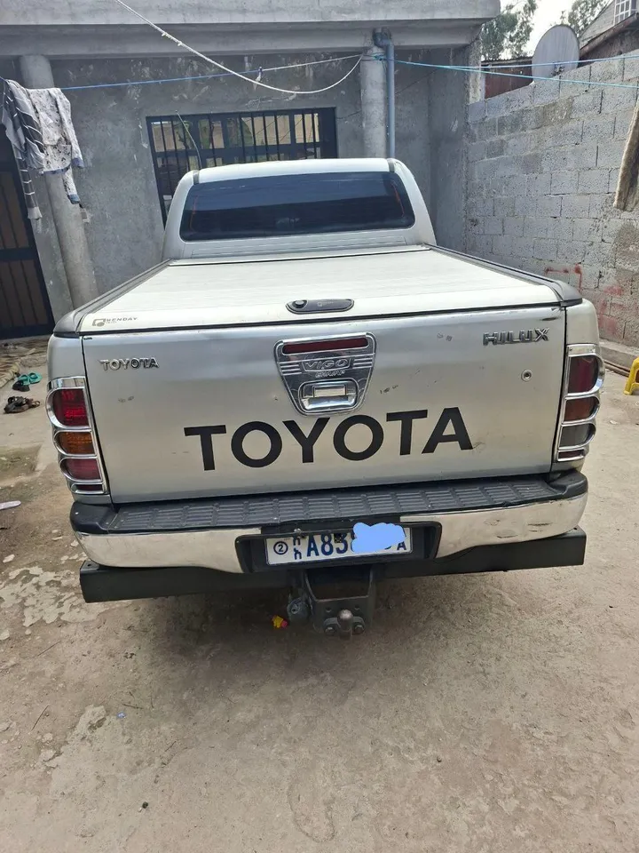 Toyota Hilux Pickup 2012 – photo 3