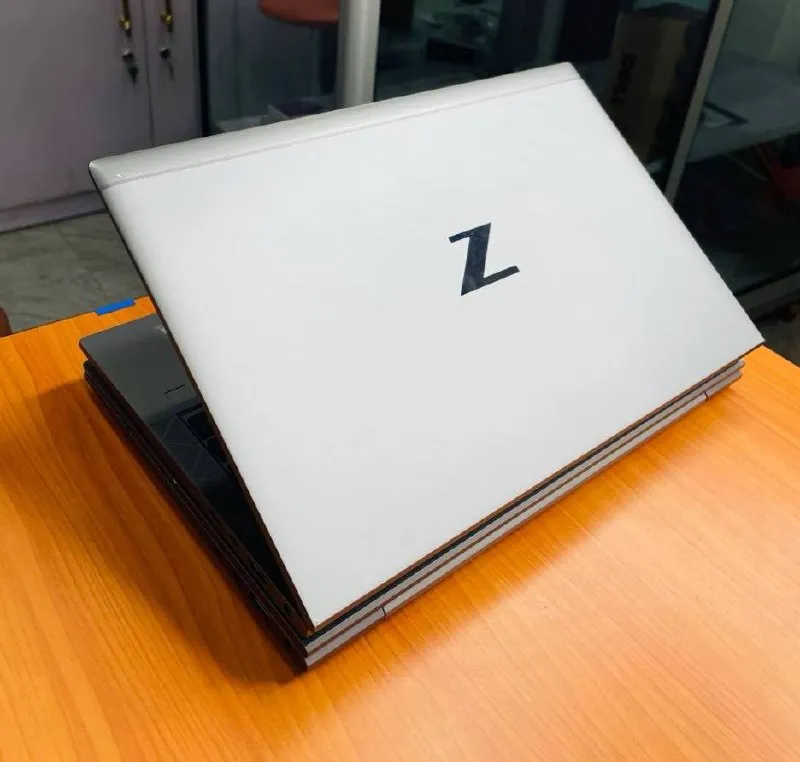 HP ZBook Firefly 14 G8 Laptop – photo 3