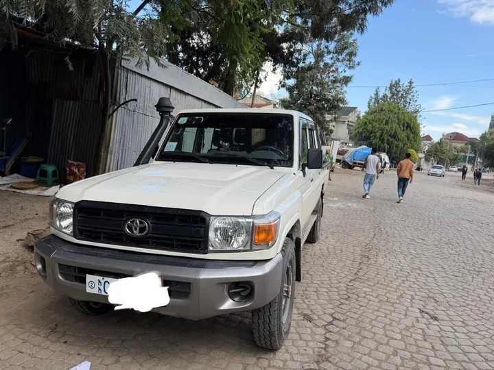 2020 Toyota Land Cruiser 79 Double Cab – photo 3