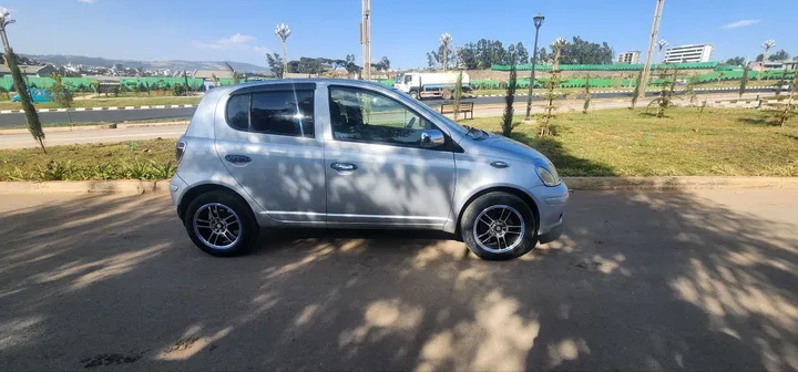 Toyota Vitz 2004 Automatic – photo 4