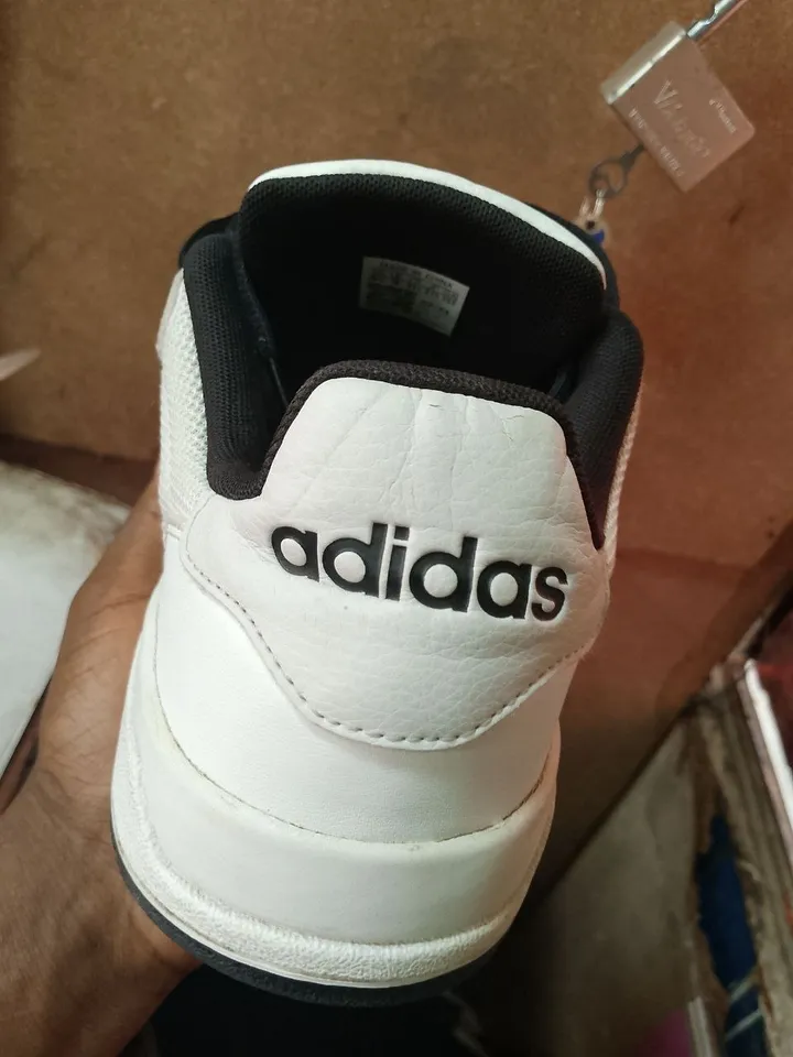 Adidas Sneakers Size 42.5 – photo 3