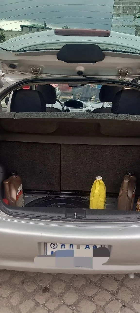 2004 Toyota Vitz Automatic Hatchback – photo 4