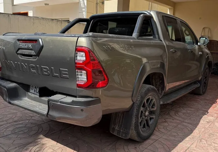 Toyota Hilux Invincible Double Cab 2021 – photo 3