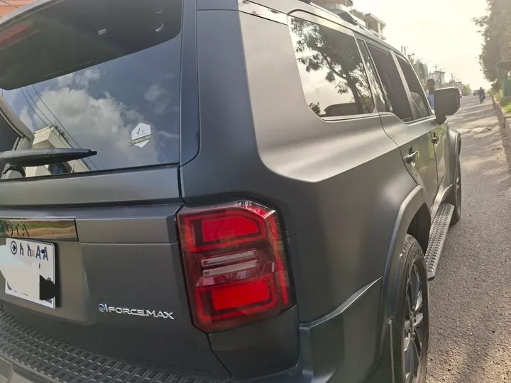 Toyota Landcruiser Prado Hybrid 2025 – photo 7