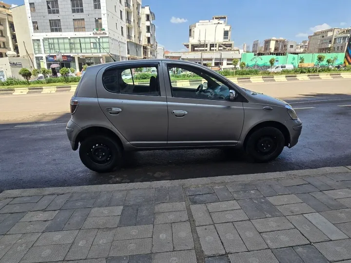 2003 Toyota Vitz Yaris Manual – photo 6
