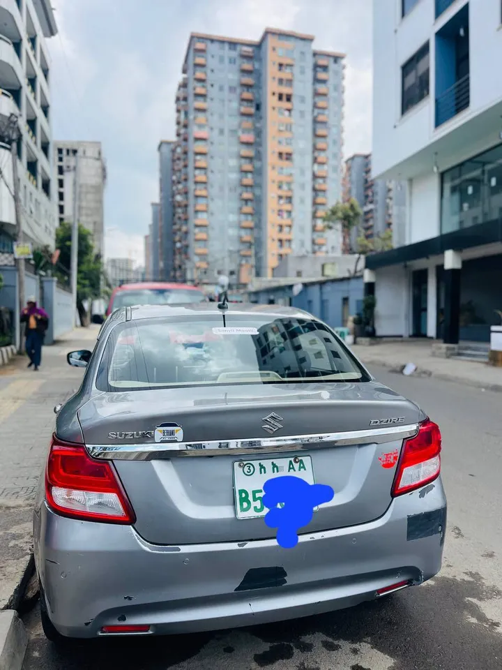 Suzuki Dzire 2022 Automatic Sedan – photo 3