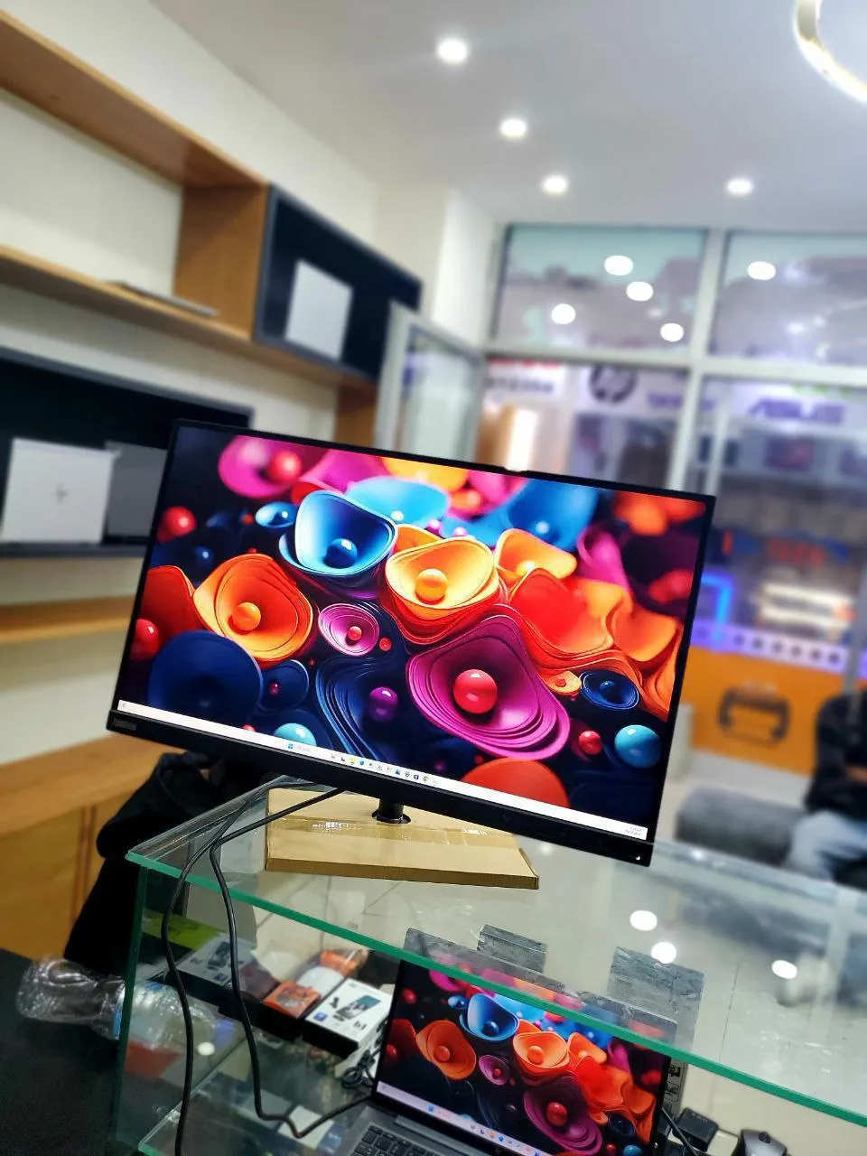 Lenovo ThinkVision 27 inch 2K Frameless Monitor – photo 3