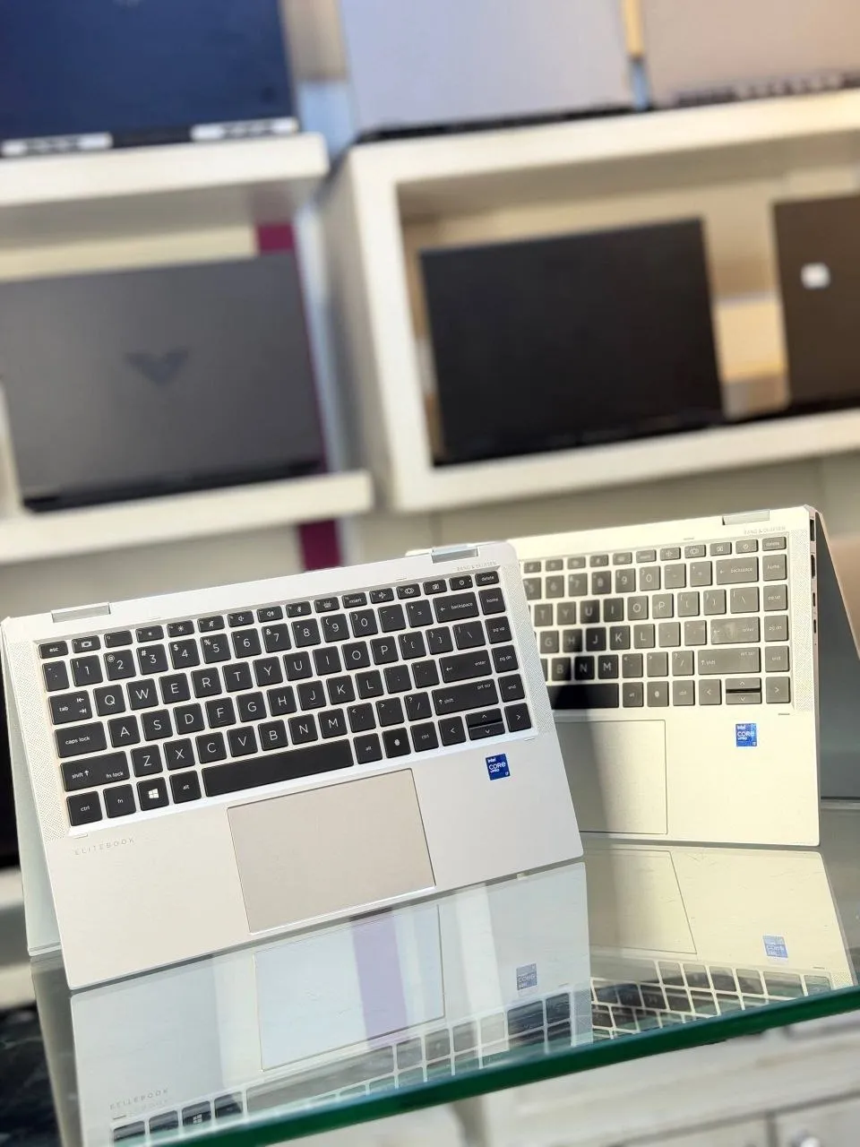 HP EliteBook x360 1040 G8 Laptop – photo 3