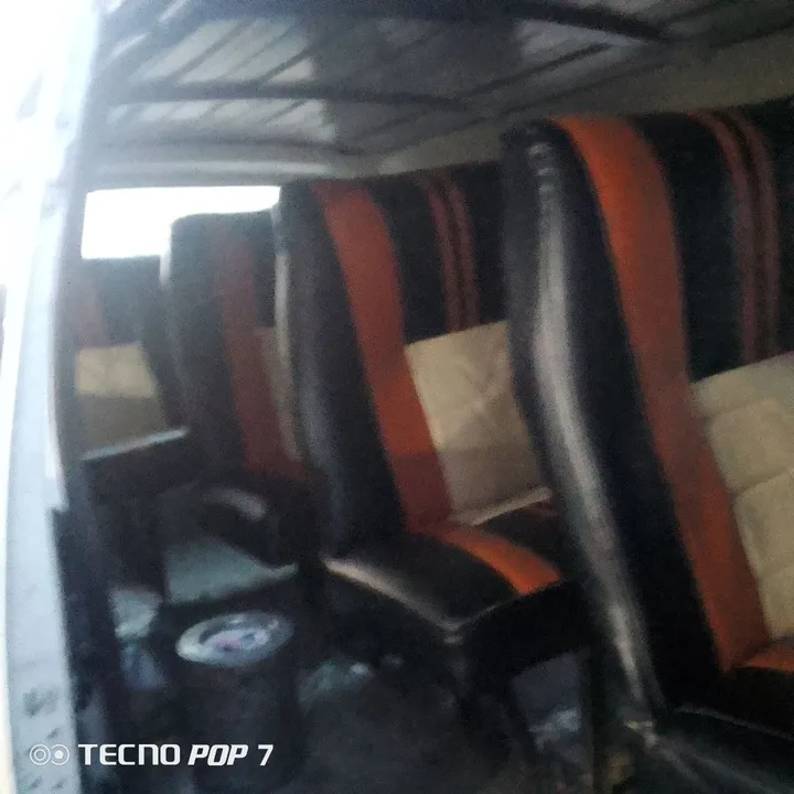Toyota Hiace 1RZ Petrol 1998 – photo 6