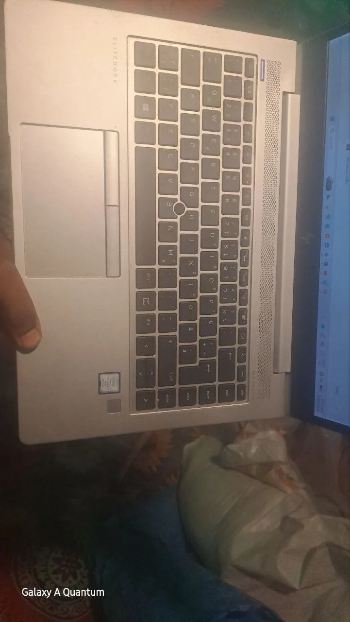 HP EliteBook Core i7 8th Gen – photo 4