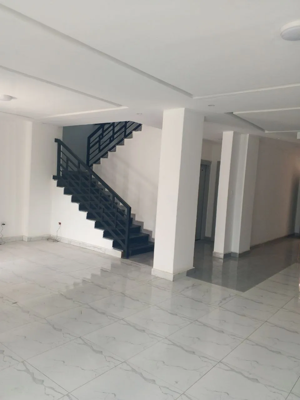 Luxury Residential House Ayat G+4 – photo 3