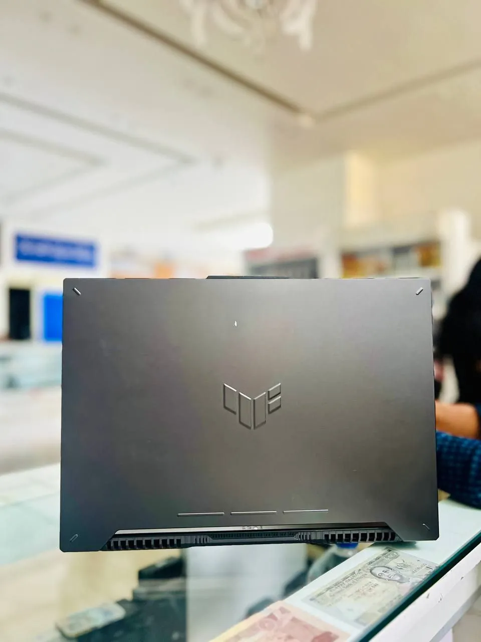 ASUS TUF A15 Ryzen 7 RTX 4050 – photo 3