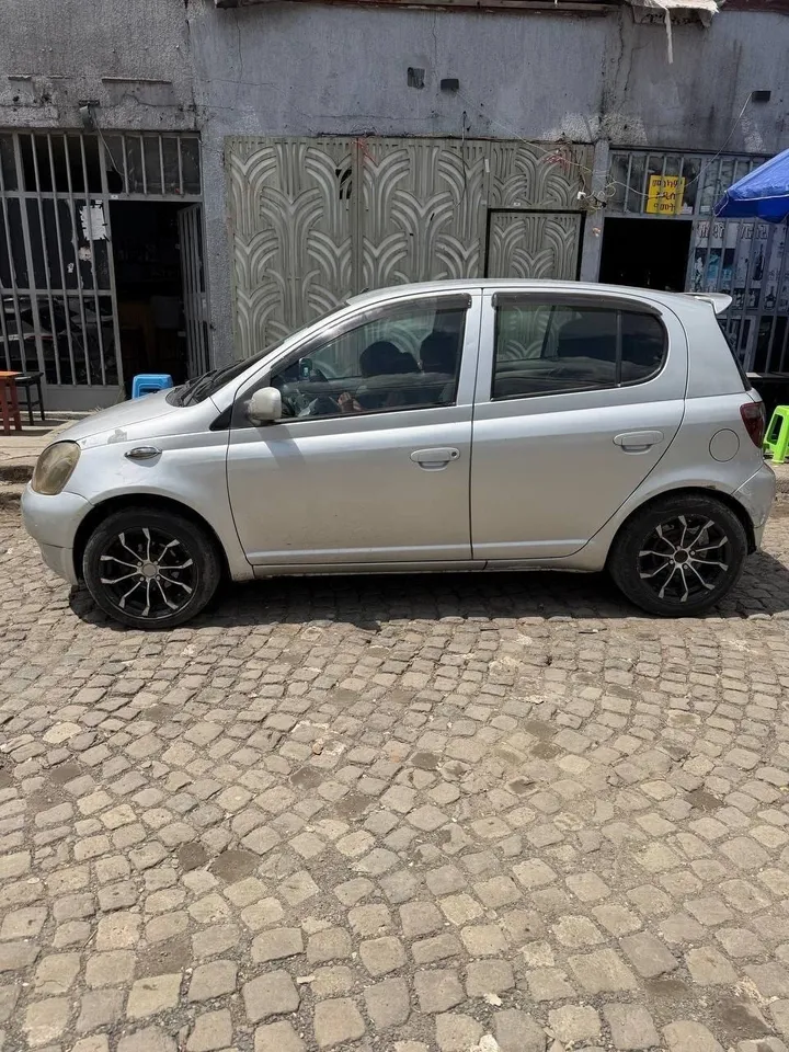 Toyota Vitz 2001 Automatic – photo 5