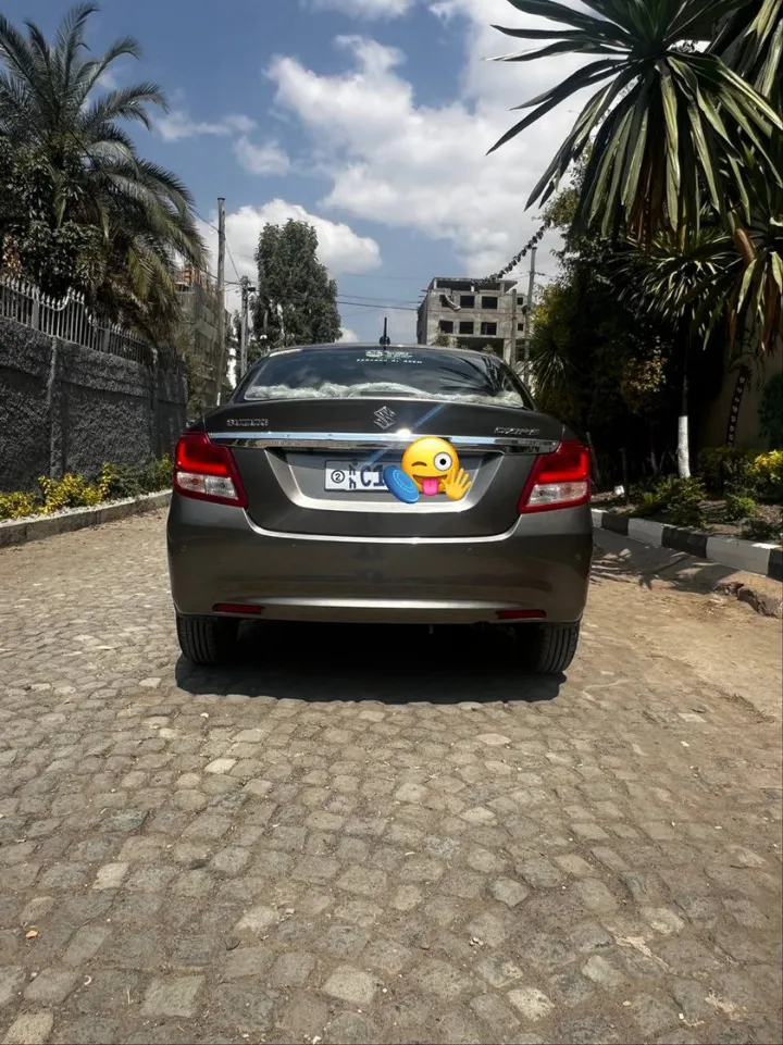 Suzuki Dzire 2022 Automatic 1.2L – photo 3