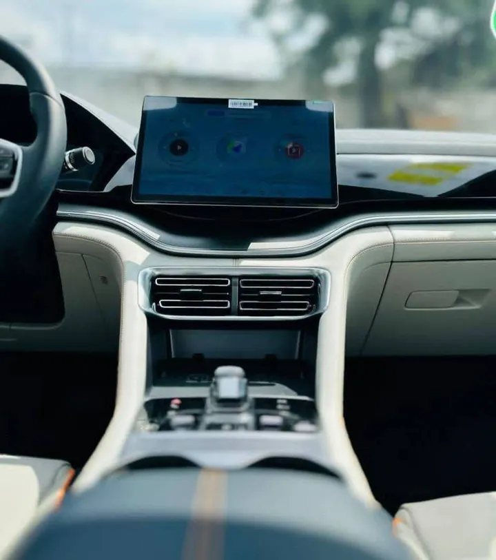 BYD Song Plus DM-i Hybrid SUV – photo 5