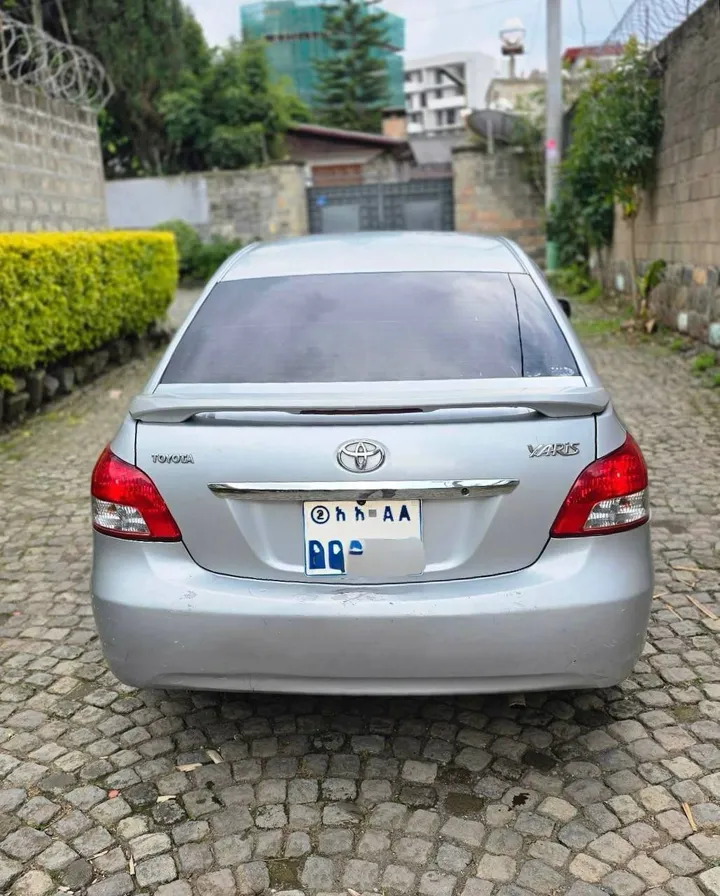 Toyota Yaris Belta 2007 – photo 3