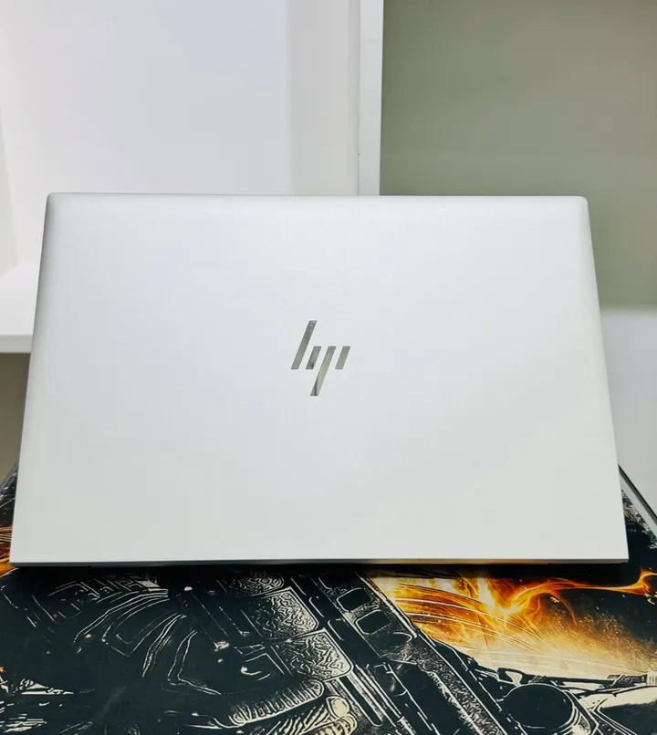 HP EliteBook 830 G8 Laptop – photo 4