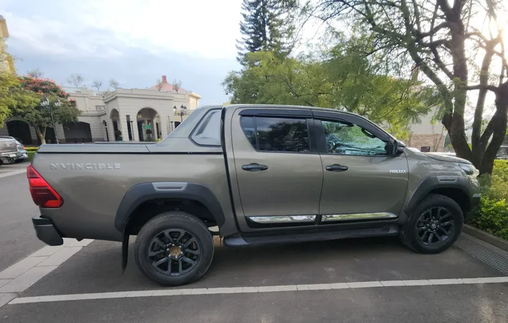 Toyota Invincible Double Cab 2022 – photo 8
