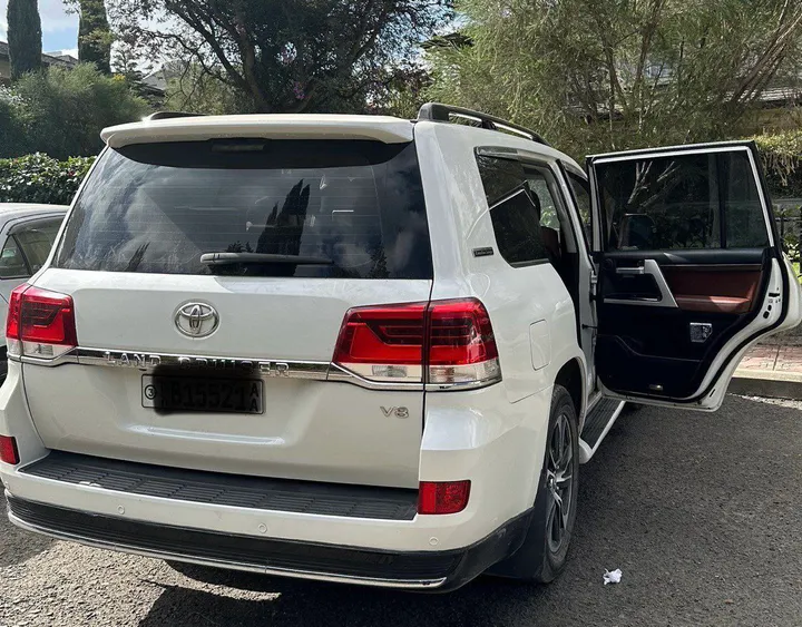 Toyota Landcruiser V8 VXR 2020 – photo 5