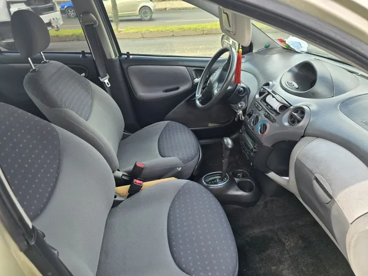 Toyota Vitz 2004 Automatic – photo 5