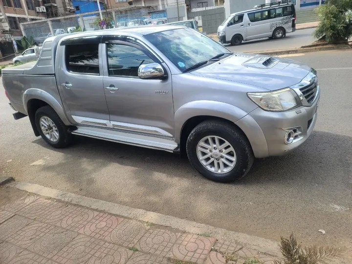 Toyota Hilux 2015 Double Cab – photo 6