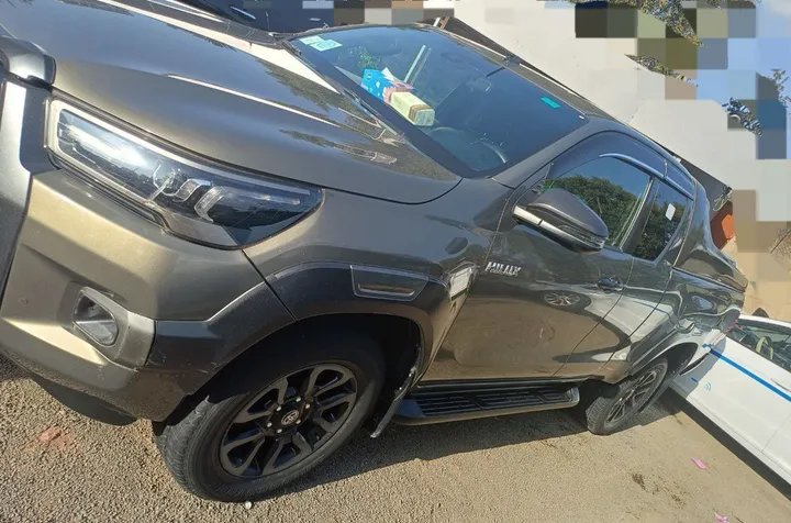 Toyota Hilux Invincible 2021 Diesel – photo 8