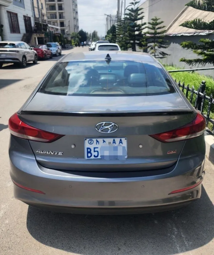 Hyundai Avante 2017 GDI Sedan – photo 5