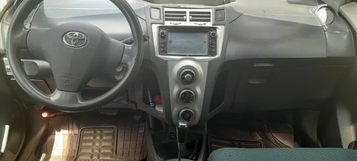 Toyota Yaris Compact 2007 – photo 4