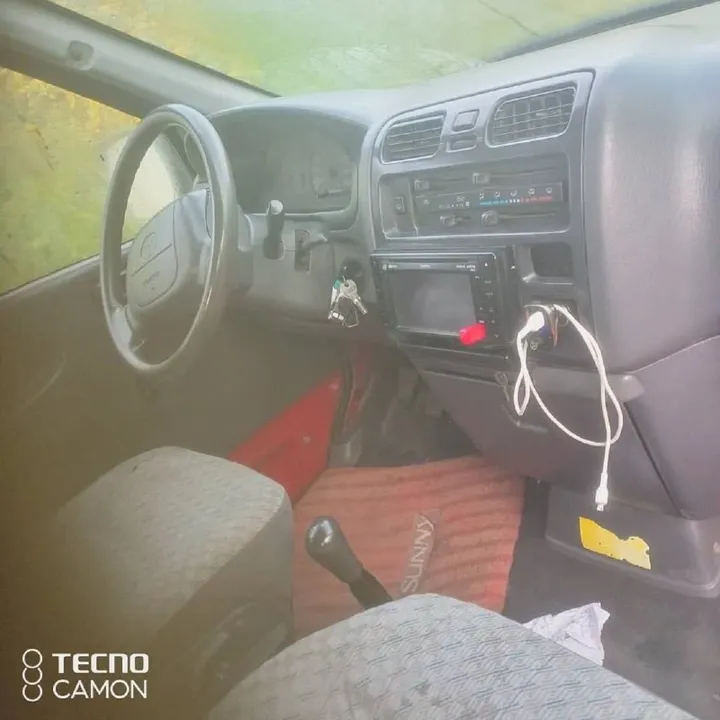 Toyota Hilux D4D Van 2006 – photo 3