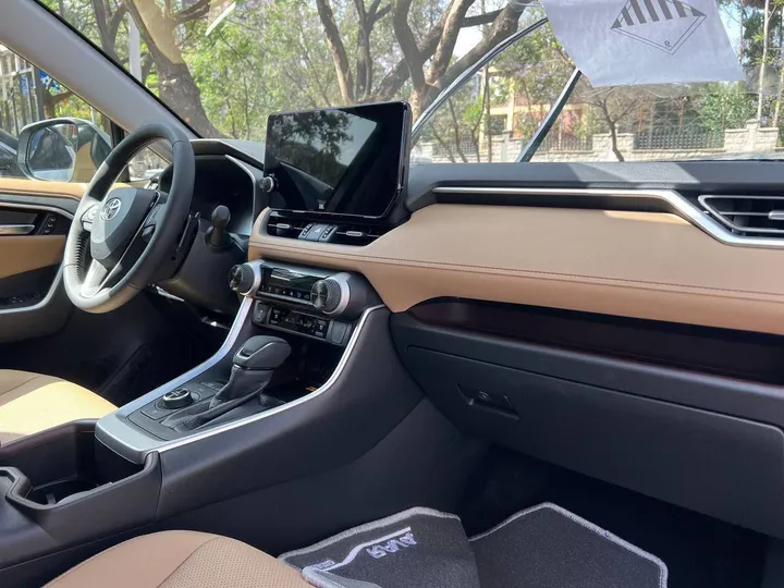 Brand New Toyota RAV4 Hybrid 2024 – photo 7