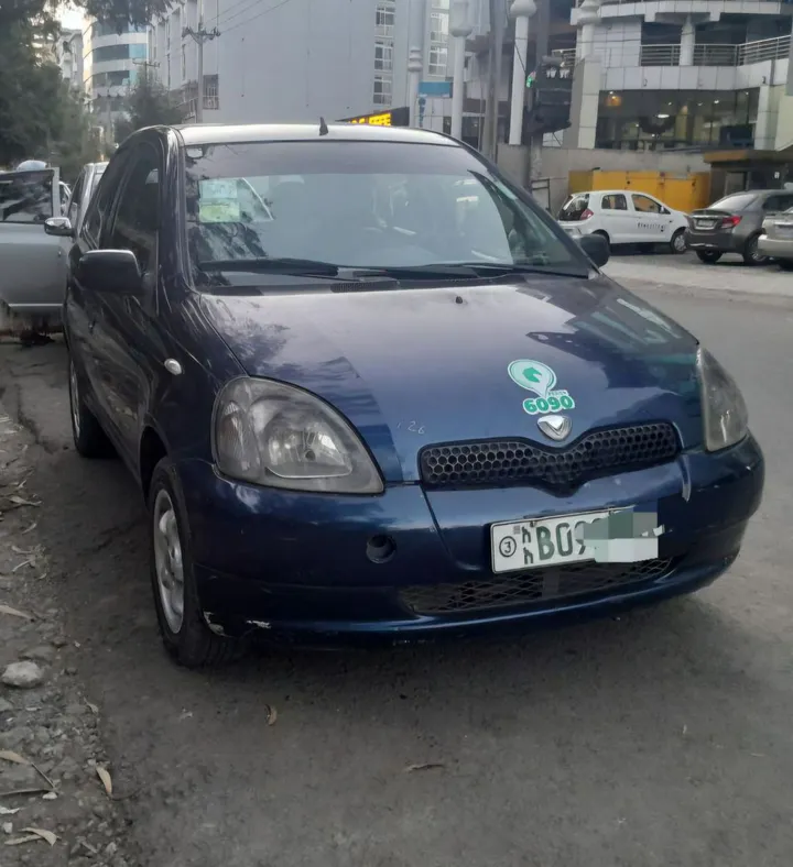 Toyota Yaris 2000 Manual – photo 5