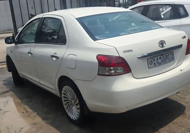 Toyota Yaris Sedan 2008 Automatic – photo 4