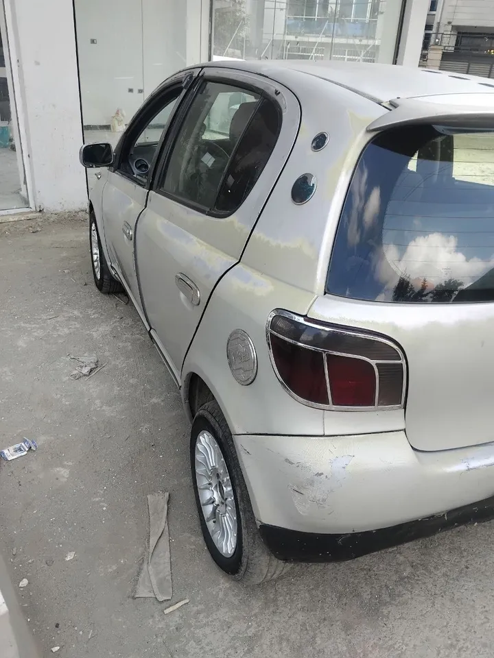 Toyota Vitz 2001 Automatic – photo 4