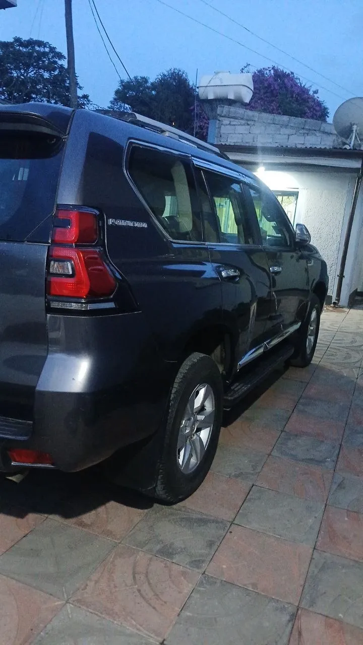 Toyota Land Cruiser Prado 2019 – photo 4