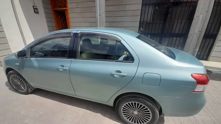 Toyota Yaris Belta 2007 Automatic – photo 4