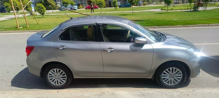 Suzuki Dzire 2022 Automatic – photo 4