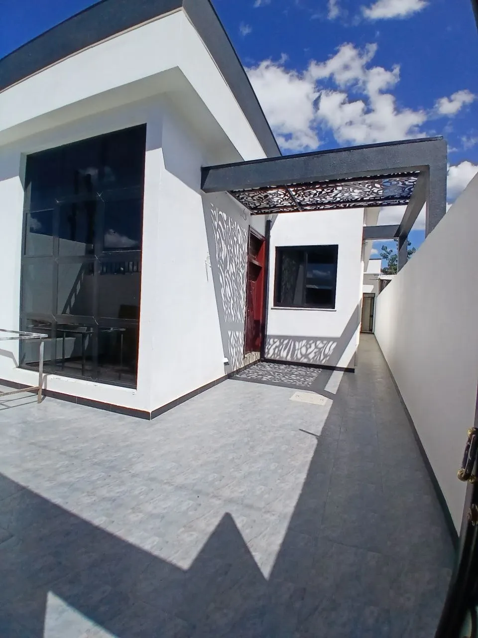 Modern Villa House Jackros Yerar – photo 5