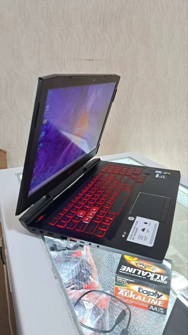 HP Omen X i7 Gaming Laptop – photo 3
