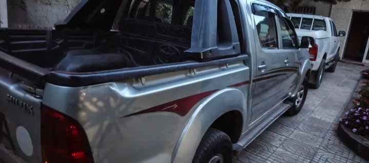 Toyota Hilux Manual 2006 – photo 5