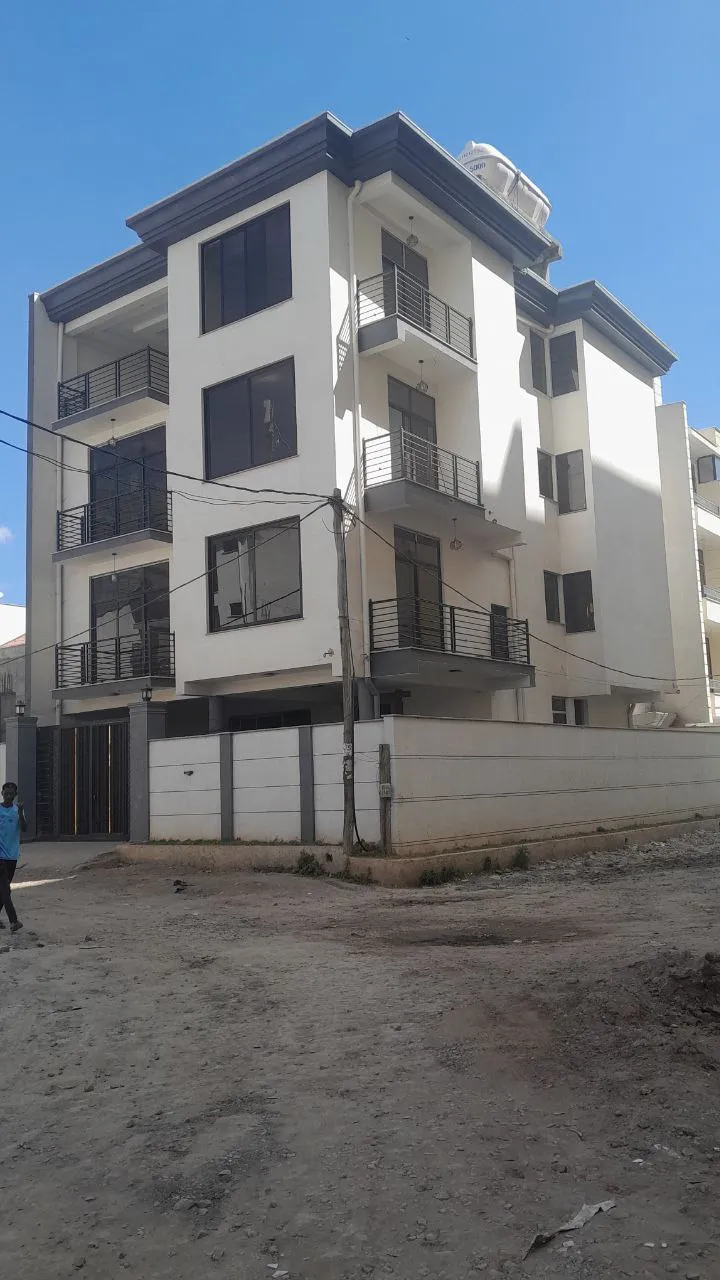 G+3 House 210 Sqm Ayat Compound – photo 10
