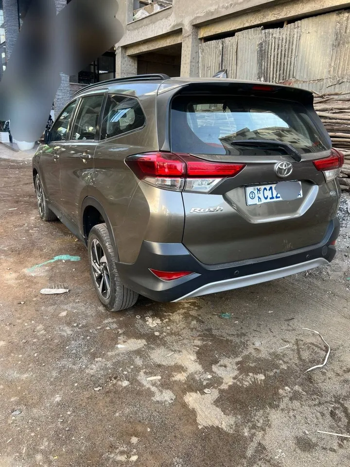Toyota Rush 2022 Automatic – photo 4