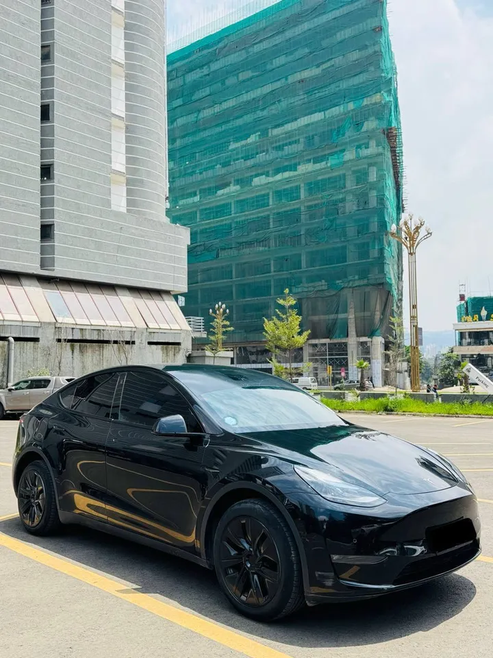 Tesla Model Y 2024 Black – photo 5