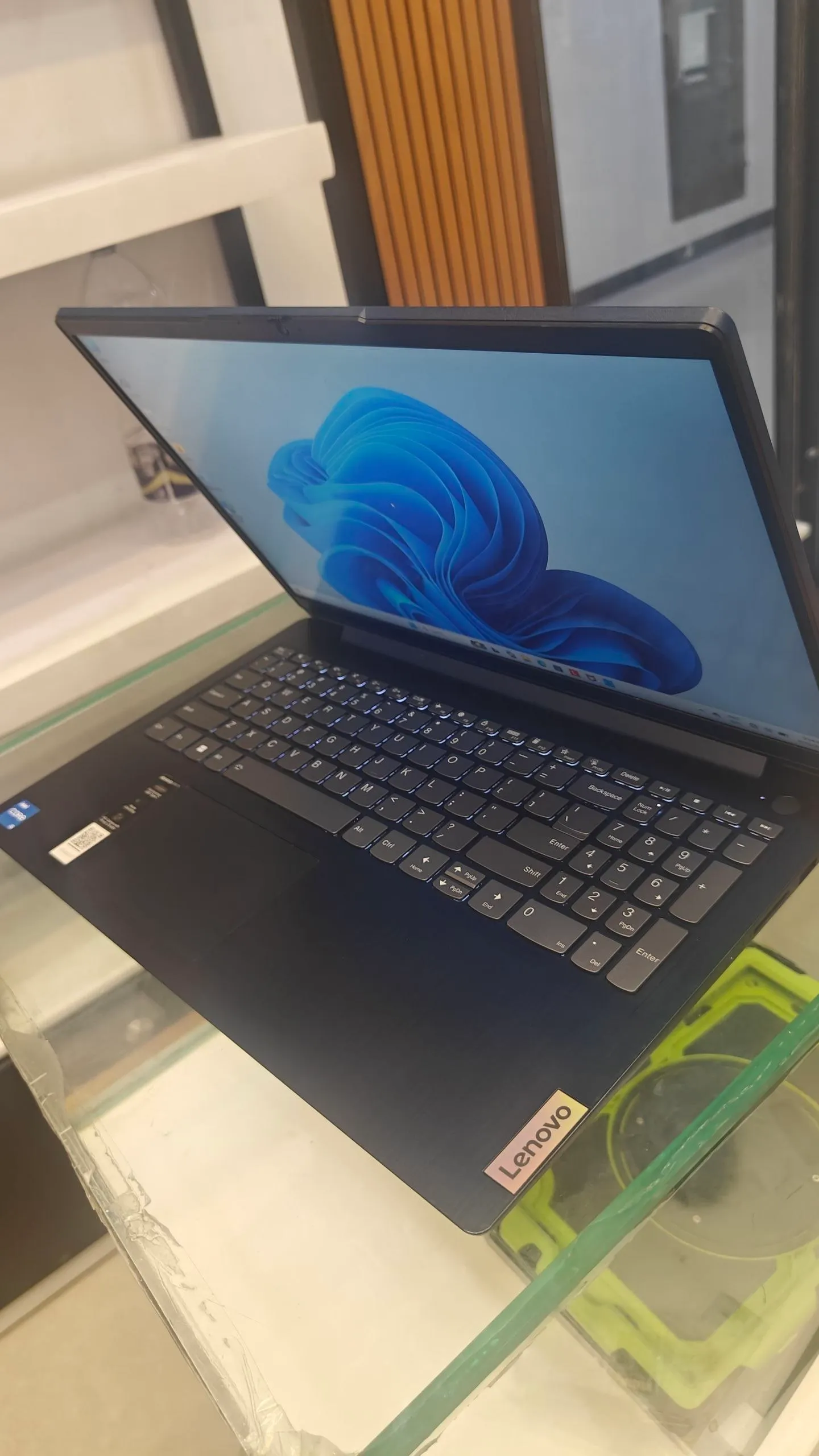 Lenovo IdeaPad Slim 3i i5 12th Gen – photo 3