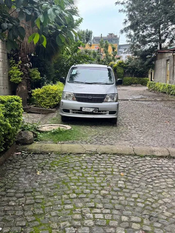 2007 Toyota Hiace Dolphin Diesel – photo 3