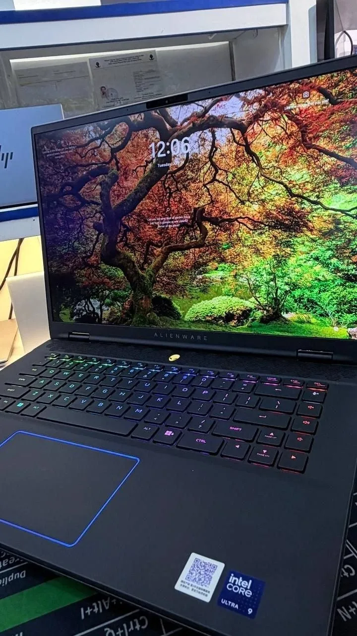 Alienware Ultra 9 Gaming Laptop – photo 3