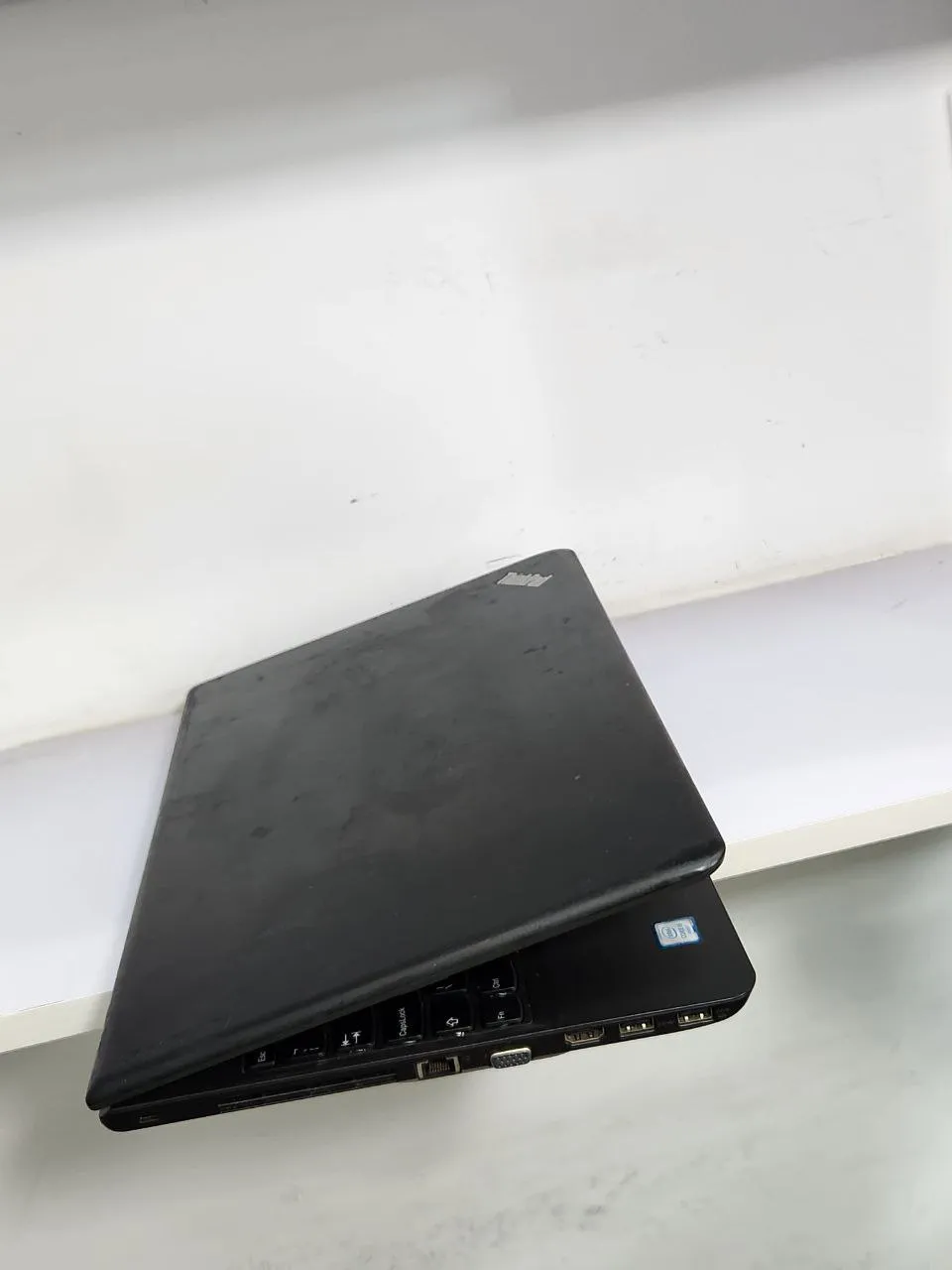 Lenovo ThinkPad E560 i5 Laptop – photo 3