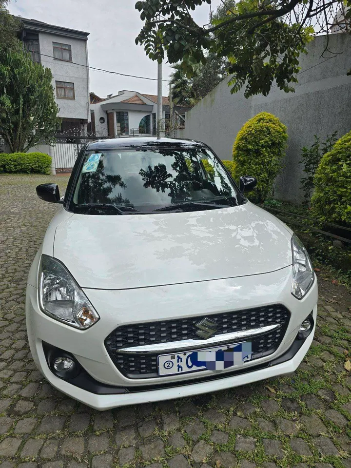 Suzuki Swift 2022 Full Option – photo 3